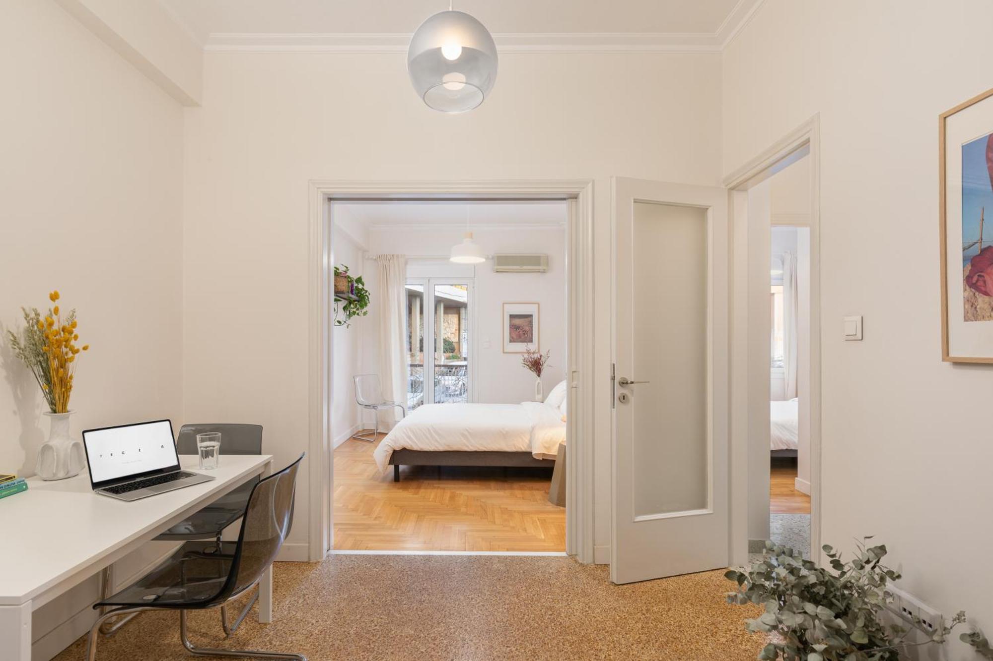 Peaceful Apartment In Neapoli, Exarcheia Athen Exterior foto
