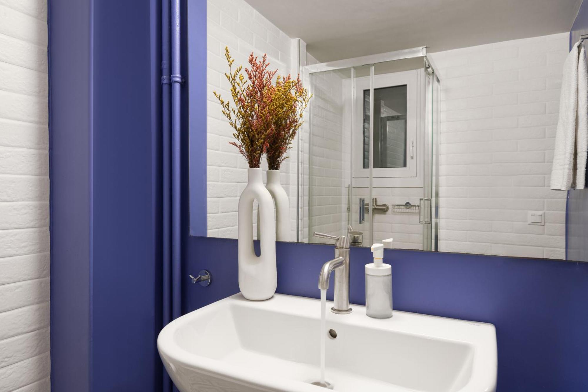 Peaceful Apartment In Neapoli, Exarcheia Athen Exterior foto