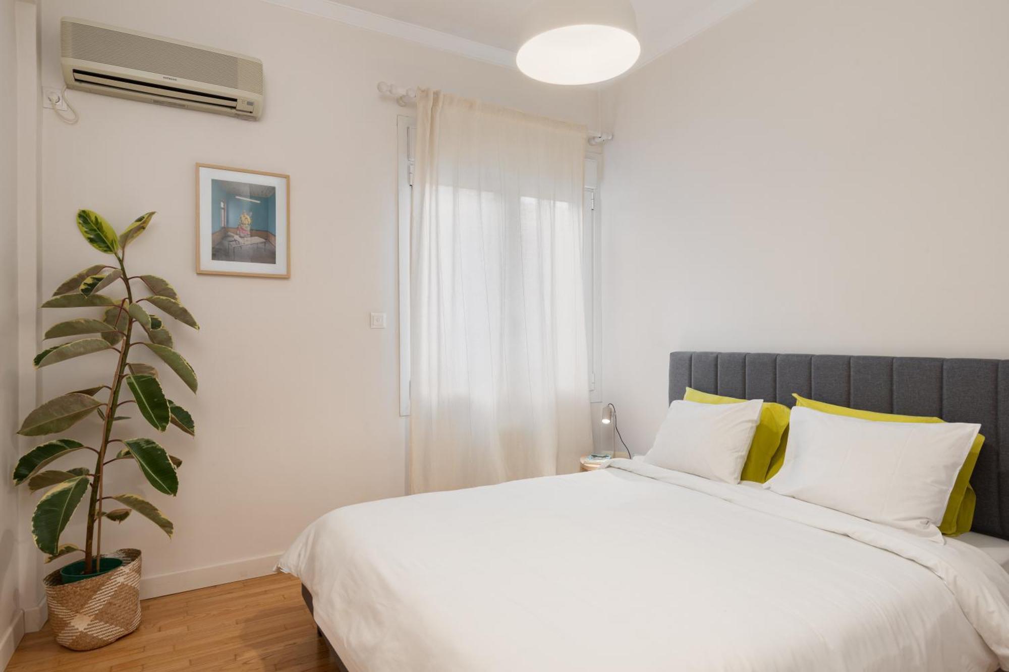 Peaceful Apartment In Neapoli, Exarcheia Athen Exterior foto